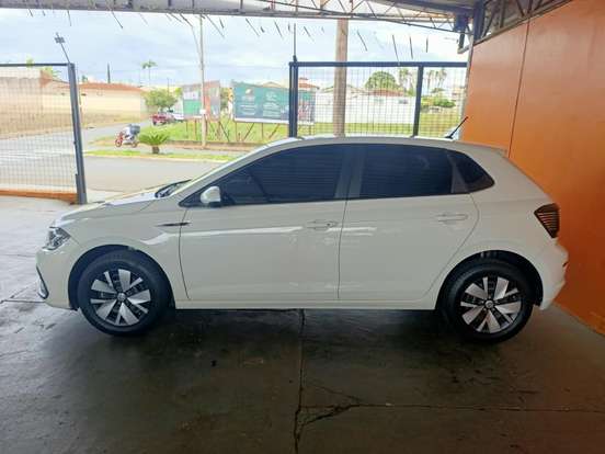 VOLKSWAGEN-POLO-2024