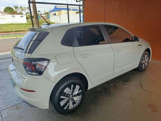 VOLKSWAGEN-POLO-2024