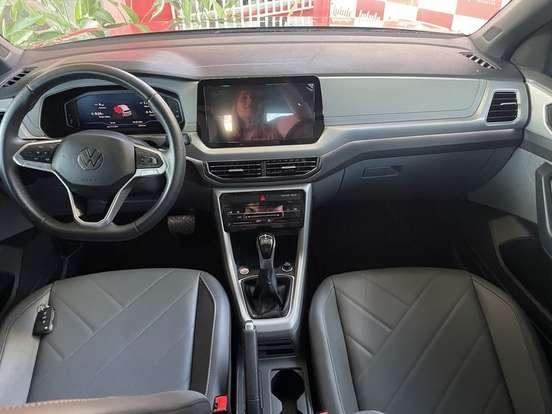 VOLKSWAGEN-T-CROSS-1.0 200 TSI TOTAL FLEX AUTOMÁTICO VOLKSWAGEN-T-CROSS-2025
