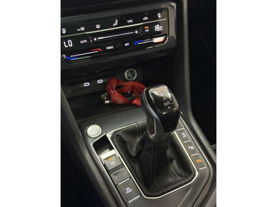 VOLKSWAGEN-TIGUAN-2023