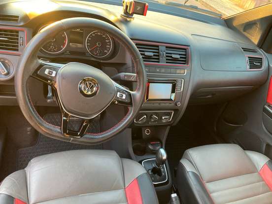 VOLKSWAGEN-FOX-1.6 MSI PEPPER 16V FLEX 4P AUTOMATIZADO VOLKSWAGEN-FOX-2016