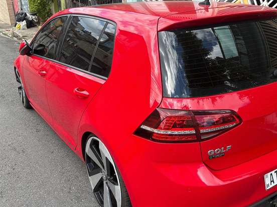 VOLKSWAGEN-GOLF-1.4 TSI HIGHLINE 16V GASOLINA 4P AUTOMÁTICO VOLKSWAGEN-GOLF-2013