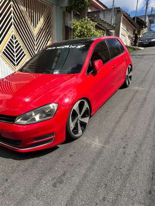 VOLKSWAGEN-GOLF-2013