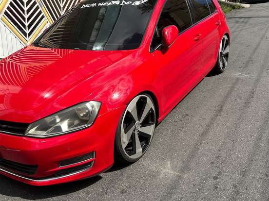 VOLKSWAGEN-GOLF-1.4 TSI HIGHLINE 16V GASOLINA 4P AUTOMÁTICO VOLKSWAGEN-GOLF-2013