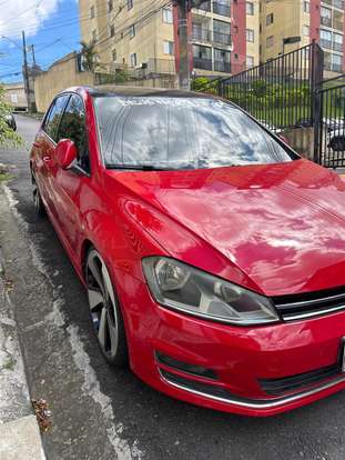 VOLKSWAGEN-GOLF-2013