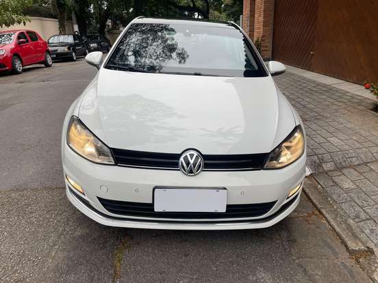 VOLKSWAGEN-GOLF-1.4 TSI HIGHLINE 16V GASOLINA 4P AUTOMÁTICO VOLKSWAGEN-GOLF-2014
