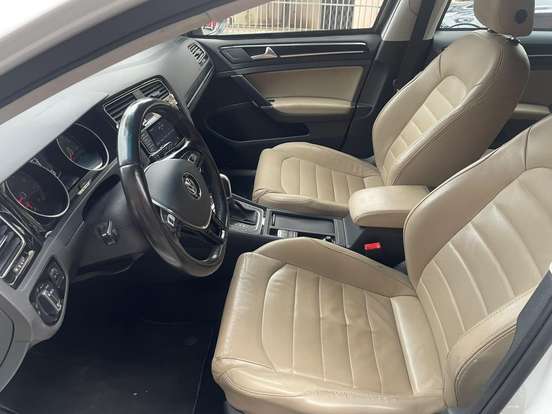 VOLKSWAGEN-GOLF-1.4 TSI HIGHLINE 16V GASOLINA 4P AUTOMÁTICO VOLKSWAGEN-GOLF-2014