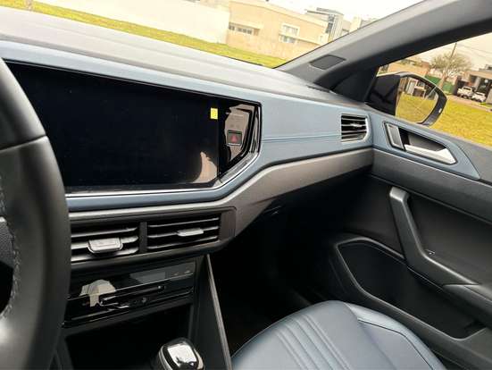 VOLKSWAGEN-NIVUS-1.0 200 TSI TOTAL FLEX HIGHLINE AUTOMÁTICO VOLKSWAGEN-NIVUS-2025