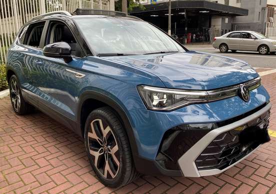 VOLKSWAGEN-TAOS-2026