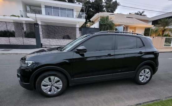 VOLKSWAGEN-T-CROSS-2023