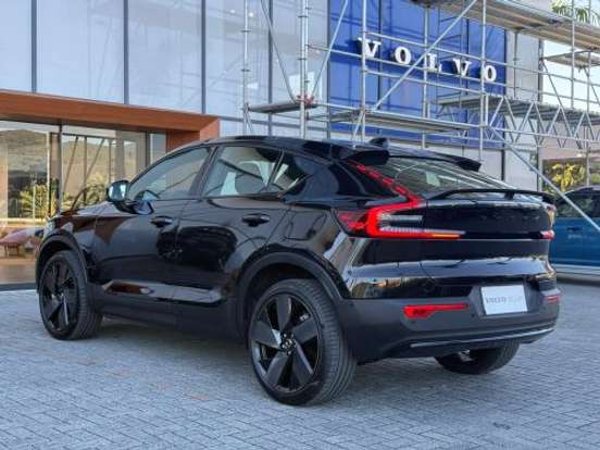 VOLVO-EC40-P8 RECHARGE TWIN ELECTRIC ULTRA BLACK EDITION AWD VOLVO-EC40-2025