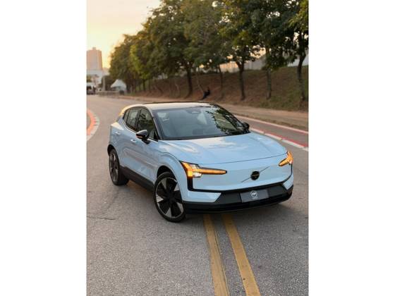 VOLVO EX30 69 KW ELÉTRICO ULTRA