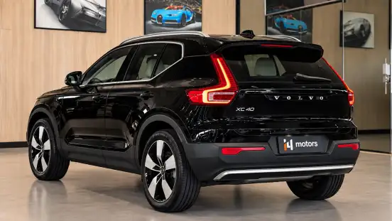 VOLVO-XC40-2021