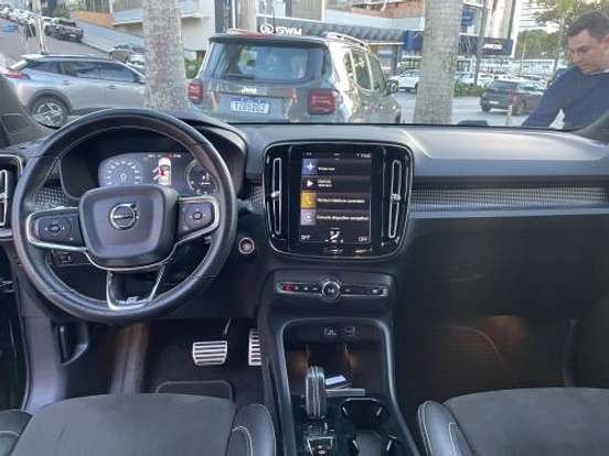 VOLVO-XC40-2.0 T5 GASOLINA R-DESIGN AWD GEARTRONIC VOLVO-XC40-2018