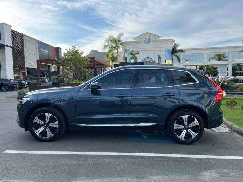 VOLVO-XC60-2024