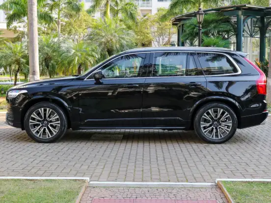 VOLVO-XC90-2.0 T6 GASOLINA MOMENTUM AWD GEARTRONIC VOLVO-XC90-2020