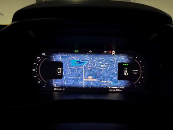 VOLVO-C40-2023
