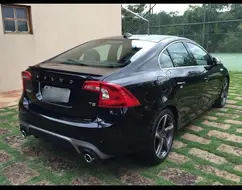 VOLVO S60 2.0 T5 R DESIGN 16V TURBO GASOLINA 4P AUTOMÁTICO VOLVO S60 2.0 T5 R DESIGN 16V TURBO GASOLINA 4P AUTOMÁTICO