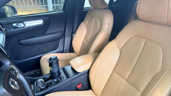 VOLVO-XC40-2.0 T5 GASOLINA MOMENTUM AWD GEARTRONIC VOLVO-XC40-2018