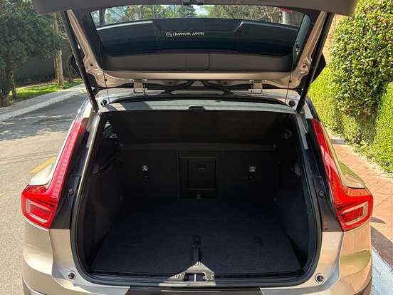 VOLVO-XC40-P6 RECHARGE ELECTRIC PLUS VOLVO-XC40-2022