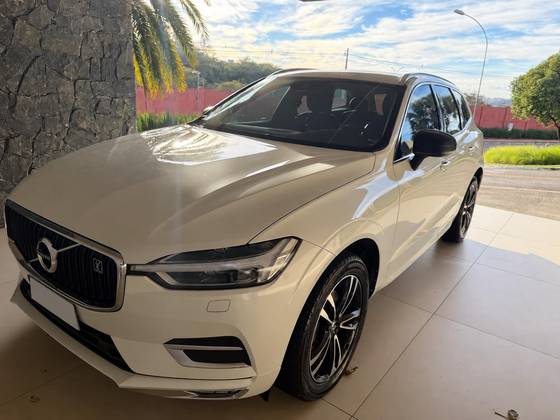 VOLVO XC60 2.0 T5 GASOLINA MOMENTUM AWD GEARTRONIC