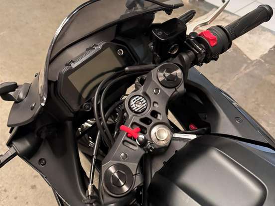 YAMAHA-YZF R3 ABS CONNECTED YAMAHA-YZF R3 ABS CONNECTED-2025