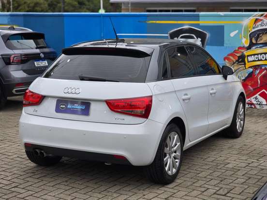 AUDI-A1-2012