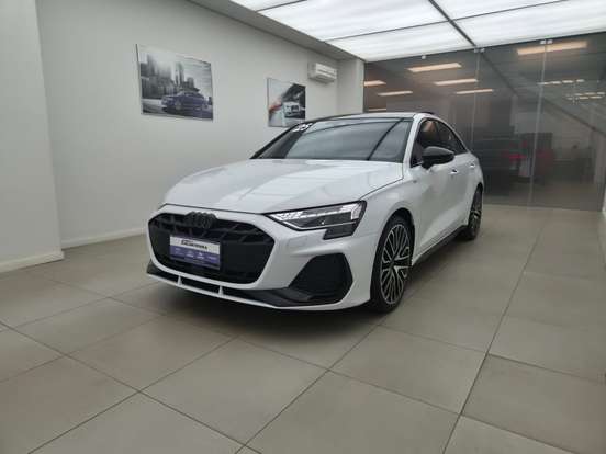 AUDI-A3-2.0 40 TFSI GASOLINA SEDAN PERFORMANCE BLACK S-TRONIC AUDI-A3-2024