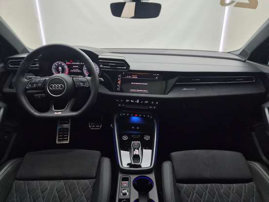 AUDI-A3-2024