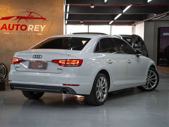 AUDI-A4-2.0 TFSI AMBIENTE GASOLINA 4P S TRONIC AUDI-A4-2017