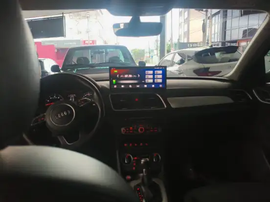 AUDI-Q3-2018