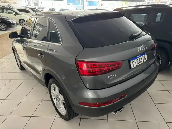 AUDI-Q3-2018