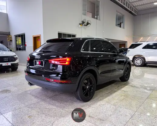 AUDI-Q3-2015