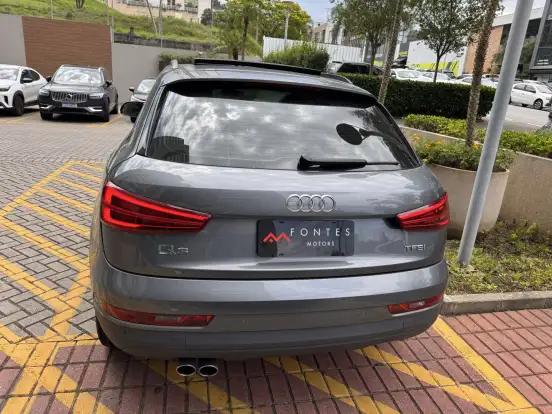 AUDI-Q3-2015