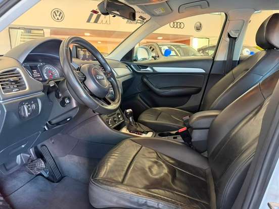 AUDI-Q3-2018