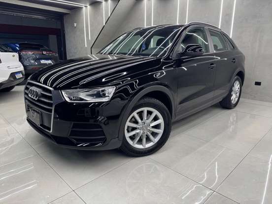 AUDI-Q3-2018