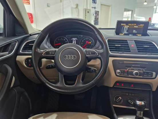 AUDI-Q3-2017