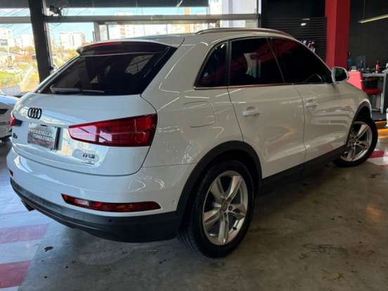 AUDI-Q3-2018