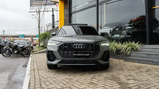 AUDI-Q3-2023