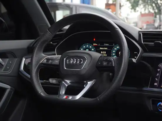 AUDI-Q3-2.0 40 TFSI GASOLINA PERFORMANCE BLACK PLUS QUATTRO TIPTRONIC AUDI-Q3-2023
