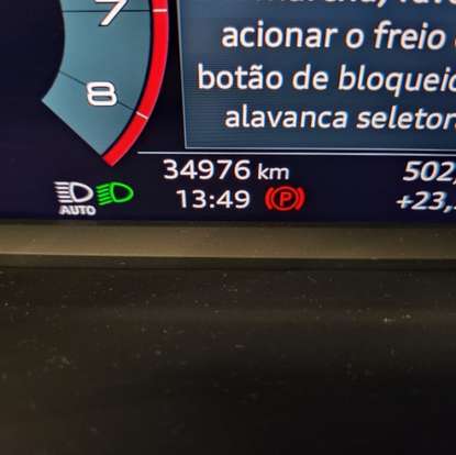 AUDI-Q3-2023