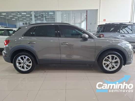 AUDI-Q3-2023