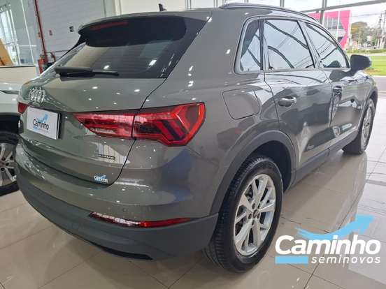 AUDI-Q3-2023