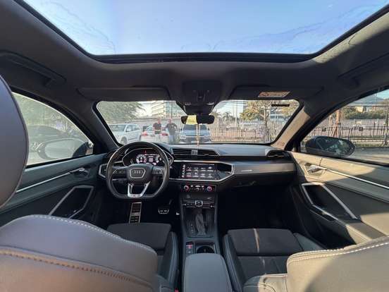 AUDI-Q3-2022