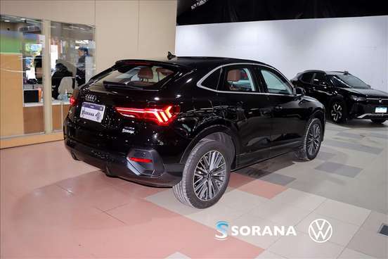 AUDI-Q3-2024