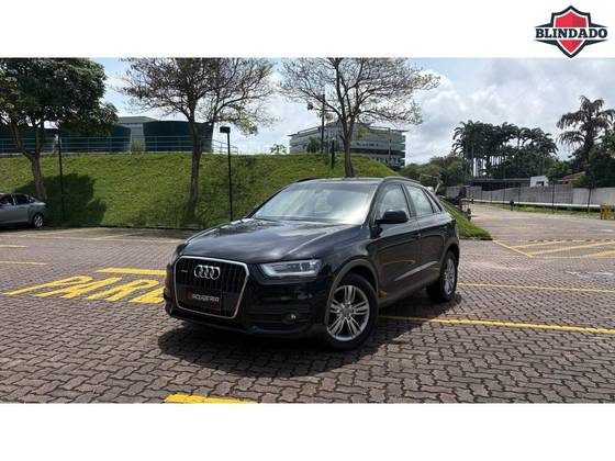 Audi Q3 2.0 Tfsi Attraction Quattro 4P Gasolina S Tronic