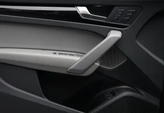 AUDI-Q5-2024