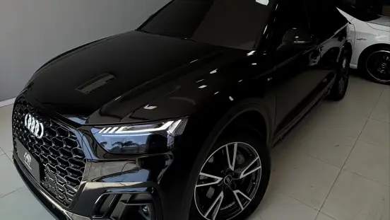 AUDI-Q5-2023