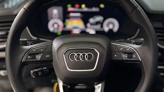 AUDI-Q5-2023