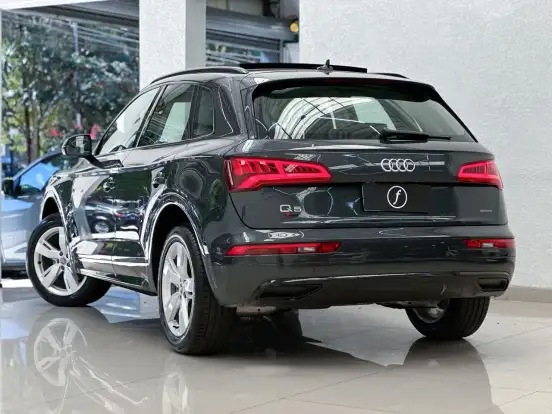 AUDI-Q5-2019